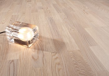 Паркетная доска Karelia (Карелия) Dawn Дуб Отборный Ваниль матовый лак 3п арт. 30110781A4001111 Паркетная доска Karelia (Карелия) Dawn Дуб Отборный Ваниль матовый лак 3п арт. 30110781A4001111