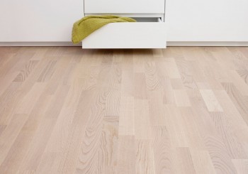 Паркетная доска Karelia (Карелия) Dawn Дуб Отборный Ваниль матовый лак 3п арт. 30110781A4001111 Паркетная доска Karelia (Карелия) Dawn Дуб Отборный Ваниль матовый лак 3п арт. 30110781A4001111